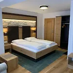 Hotel Daniel 4*